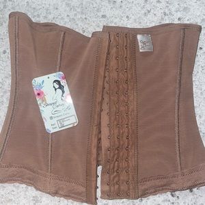 Shaped Curvy Waist Trainer